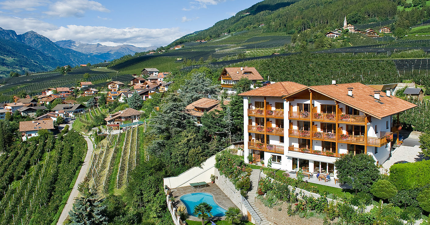 Hotel-Garni Ehrenfels in Schenna, Italy
